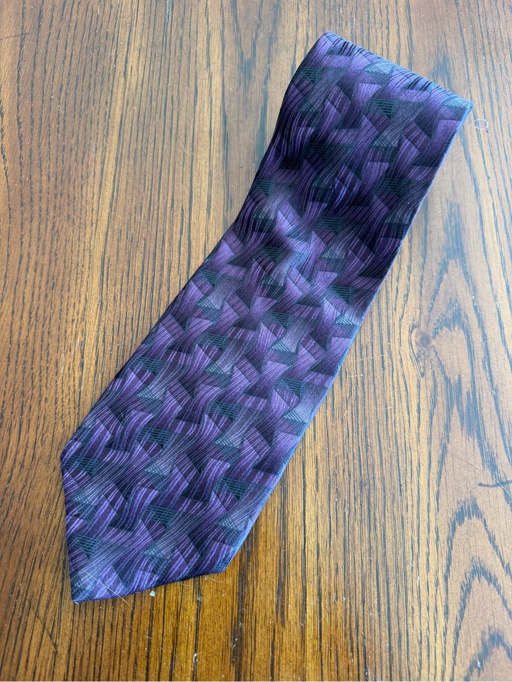 Men's Purple Patterned Tie - Classic Formal Accessory